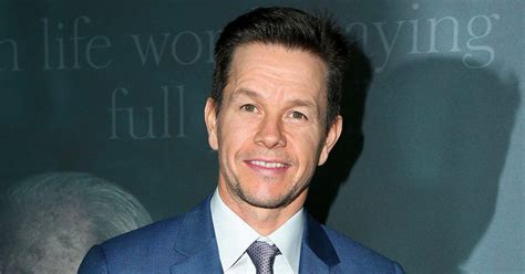 Mark Wahlberg Still Has His Boogie Nights Prosthetic。